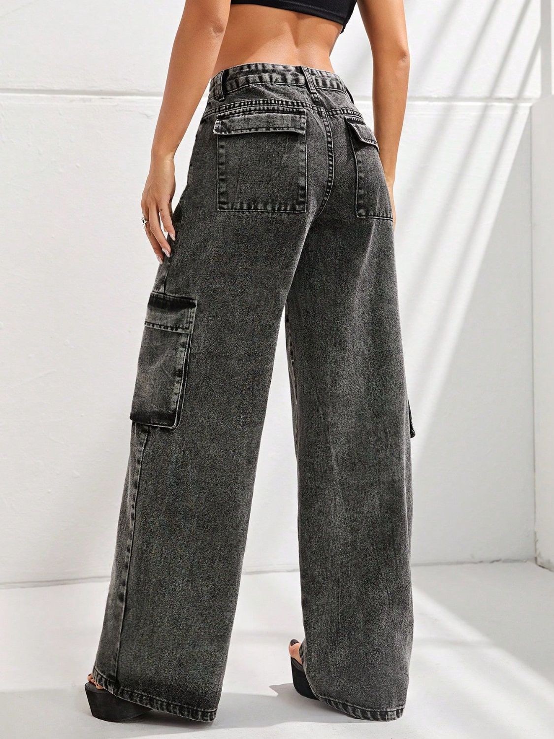 The Aaliyah Wide Leg Cargo Jeans